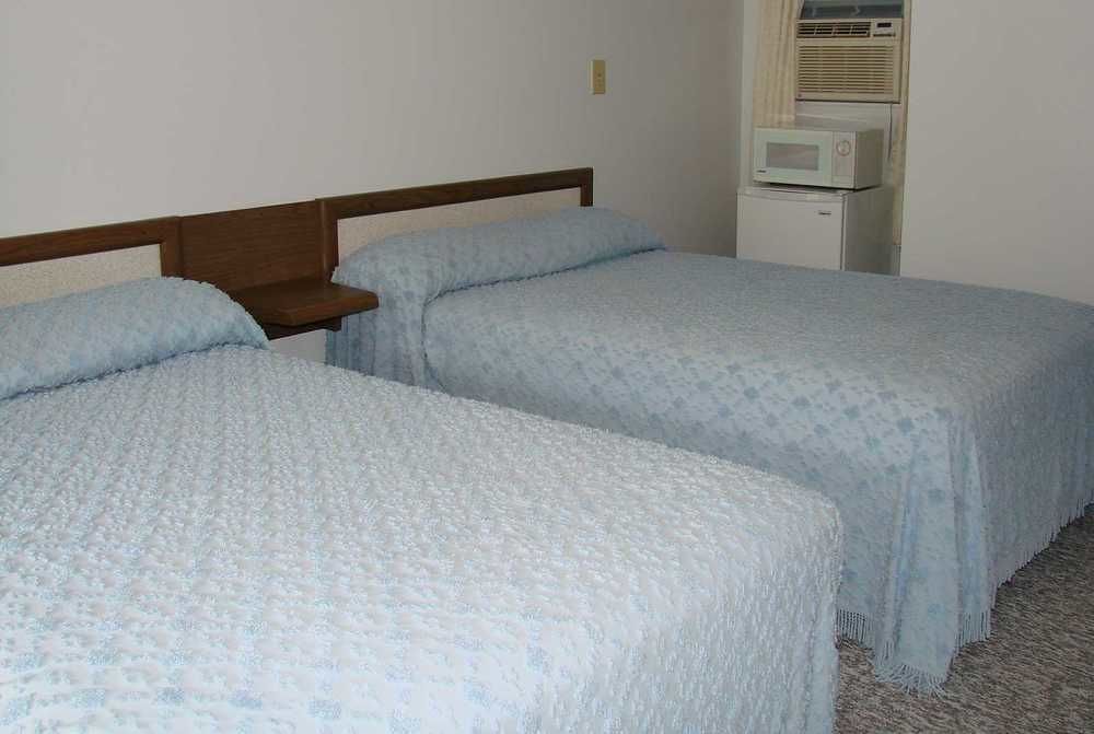 Mcgregor Inn Motel Wilton Extérieur photo