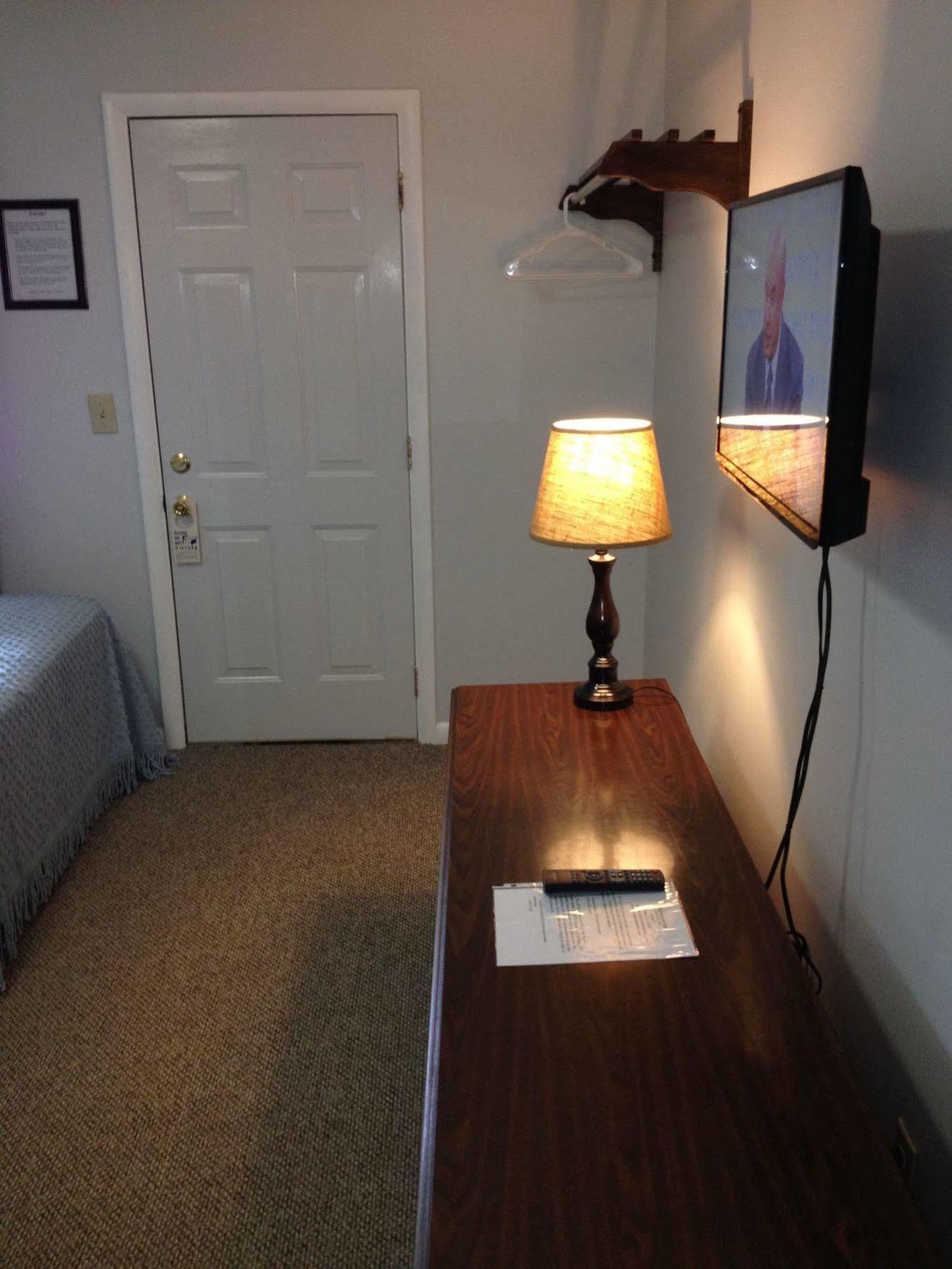 Mcgregor Inn Motel Wilton Extérieur photo